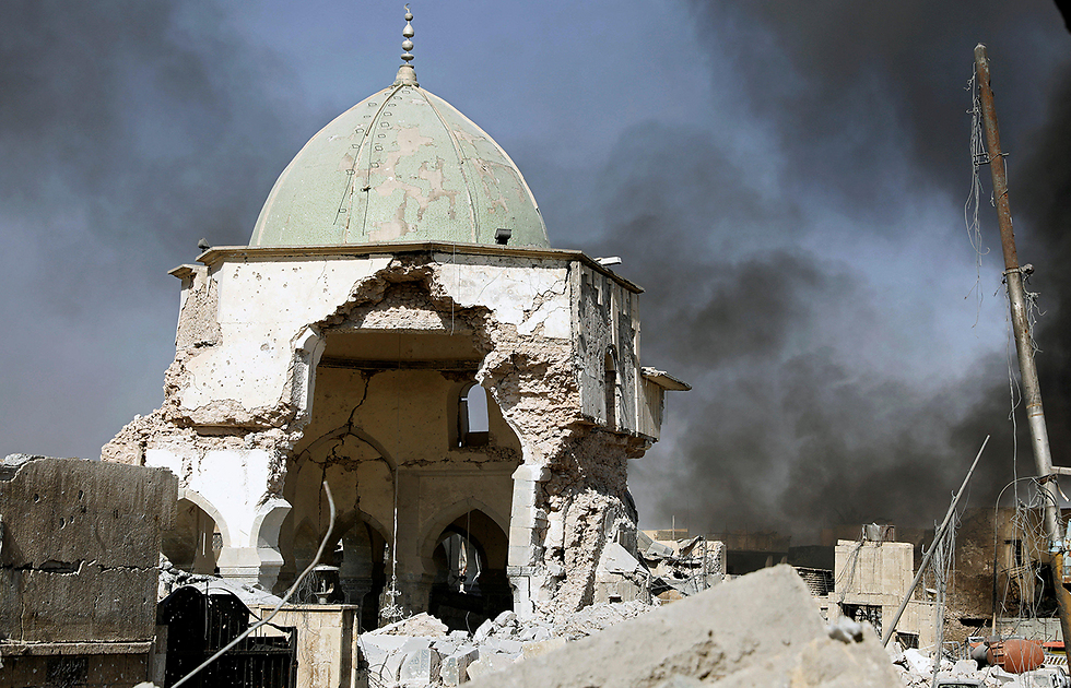 מסגד א-נורי שפוצצצו אנשי דאעש (צילום: רויטרס) (צילום: רויטרס)