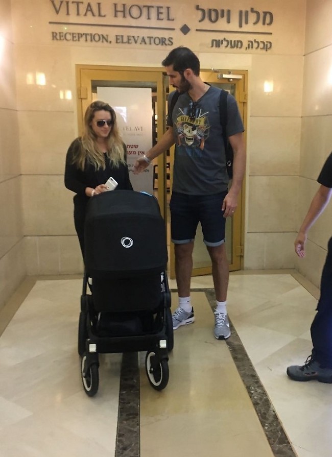 איך את מרגישה? (צילום: צ'ינו) איך את מרגישה? (צילום: צ'ינו)