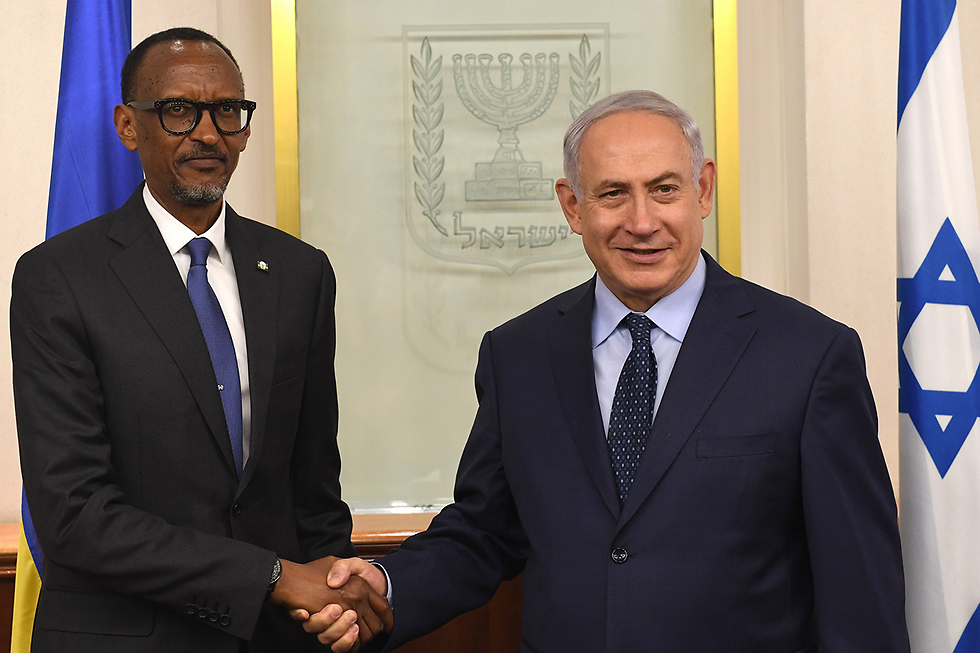 Netanyahu with Rwanda president (Photo: Government press office)