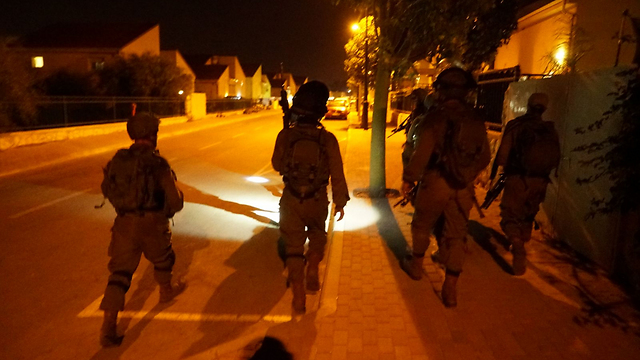 IDF forces in Halamish (Photo: IDF Spokesperson's Unit)