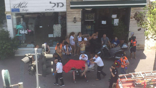 זירת הרצח בתל אביב, שבו נמצאה גופתו של פיליפ בקר ()