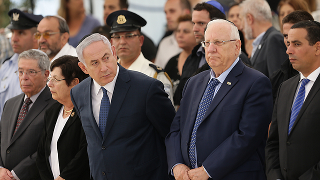 PM Netanyahu (L) and President Rivlin (Photo: Alex Kolomoisky)
