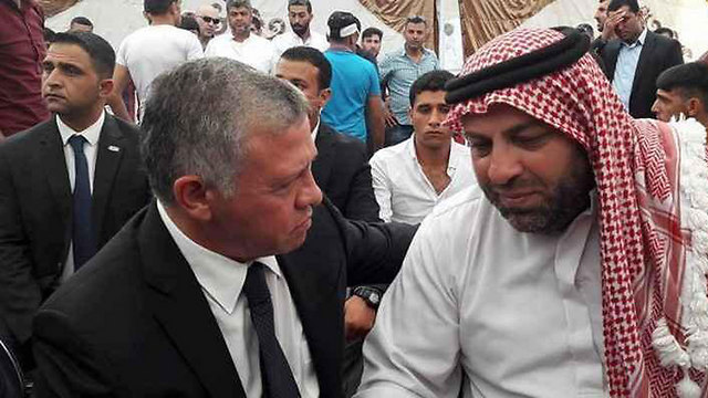 King Abdullah consoles father of teenage boy who apparently attacked Israeli guard with screwdriver