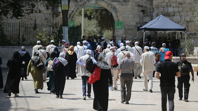 Jerusalem’s Old City. it’s easiest to give up on each other in this situation, but it’s also the most dangerous option for our lives here (Photo: Alex Kolomoisky) (Photo: Alex Kolomoisky)