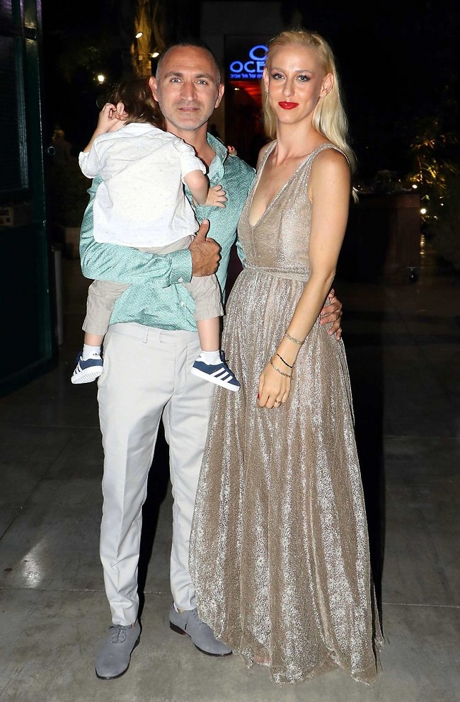 אנחנו בעד ילד נוסף (אמיר מאירי)