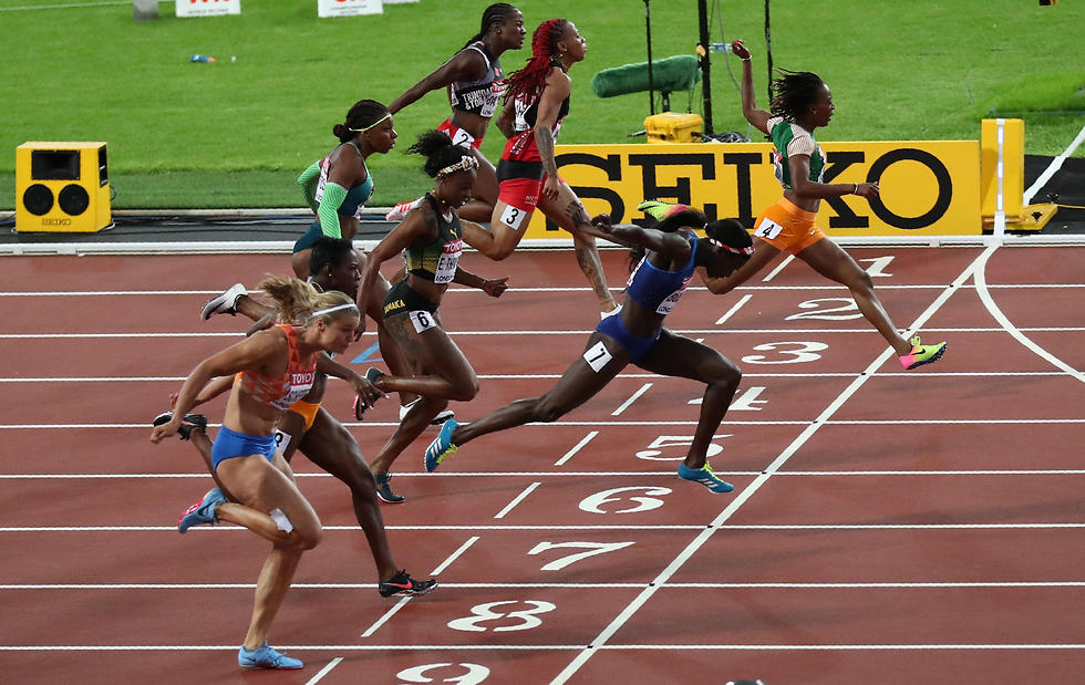 לא רק ריצות קצרות. גמר ה-100 מטר לנשים באליפות העולם (צילום: רויטרס) (צילום: רויטרס)