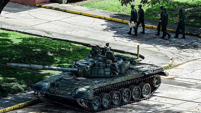 כוח צבא בוולנסיה (צילום: AFP) (צילום: AFP)