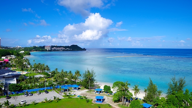 חופי גואם. התיירות היא המנוע הכלכלי של האי (צילום: shutterstock) (צילום: shutterstock)