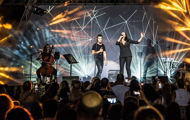 מרגשים. סקעת ונסרין קדרי (צילום: שלומי פינטו) מרגשים. סקעת ונסרין קדרי (צילום: שלומי פינטו)