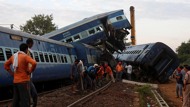 רשות הרכבות בהודו מפעילה מדי יום 22 אלף רכבות (צילום: רויטרס) (צילום: רויטרס)