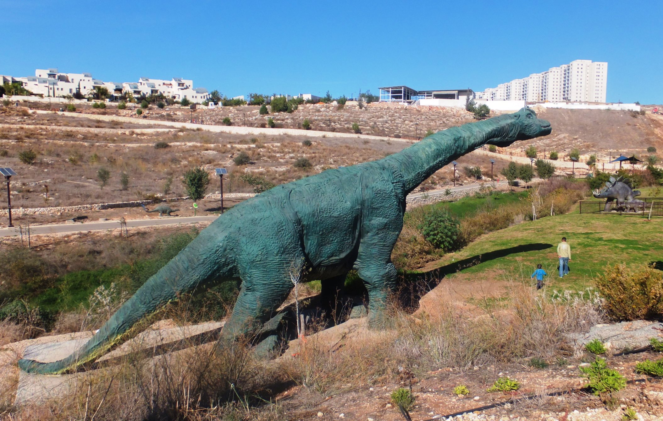 Динозавр в Модиине