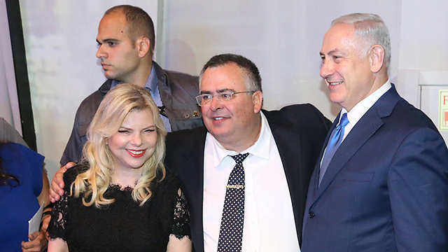 David Bitan with Prime Minister Netanyahu and Sara Netanyahu (Photo: Motti Kimchi)