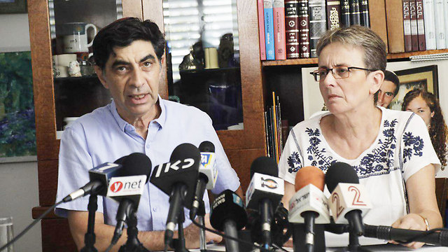 Simcha and Leah Goldin, parents of Hadar Goldin (Photo: Shaul Golan)