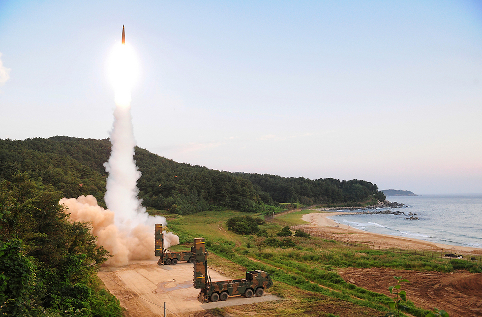 South Korea conducts live-fire exercise (Photo: AP)