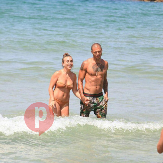 תודו שאין על החוף של תל אביב! ג'רמי מיקס וקלואי גרין (צילום: מוטי לבטון) תודו שאין על החוף של תל אביב! ג'רמי מיקס וקלואי גרין (צילום: מוטי לבטון)