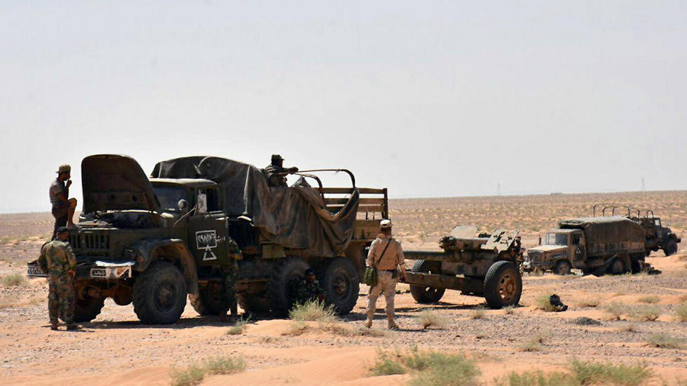 Syrian forces outside Deir ez-Zor (Photo: AP)