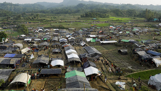 מחנה פליטים לבני רוהינגה בבנגלדש (צילום: AFP) (צילום: AFP)
