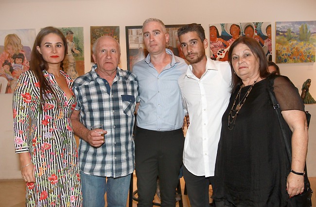 משפחתו התומכת של אמיר פרישר גוטמן (צילום: ענת מוסברג) משפחתו התומכת של אמיר פרישר גוטמן (צילום: ענת מוסברג)