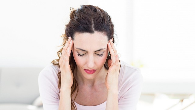 כאב ראש שגרם להתפרצות של המחלה (צילום: shutterstock) (צילום: shutterstock)