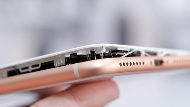 אייפון 8 פלוס שבור (צילום מסך) (צילום מסך)