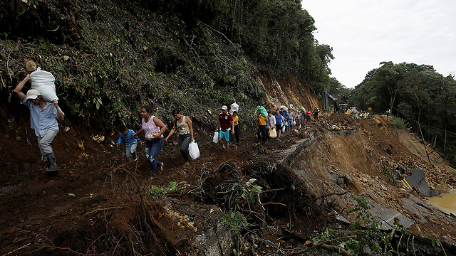 נזקי הסופה בקוסטה ריקה (צילום: רויטרס) (צילום: רויטרס)