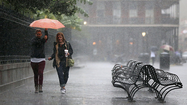 הגשם שלפני הסערה, בניו אורלינס (צילום: AFP) (צילום: AFP)