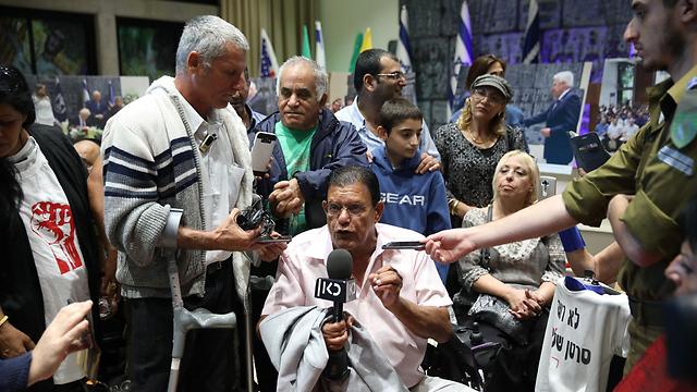 Disabled protesters at the President's Residence (Photo: Ohad Zwigenberg)