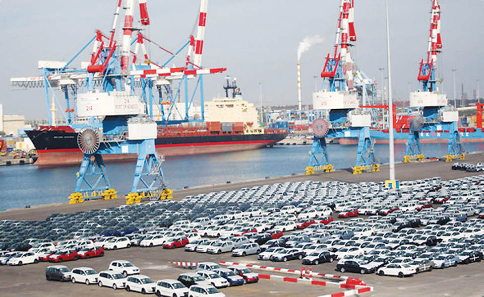 Площадка импортированных автомобилей в Ашдодском порту. Фото: Орель Коэн