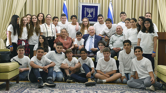 Участники церемонии с президентом Израиля. Фото: Марк Найман, ЛААМ