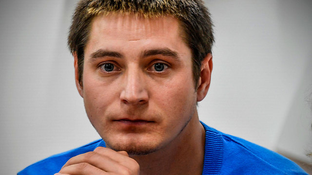 מקסים לופנוב, הומו שברח מצ'צ'ניה וסיפר על ההתעללות שעבר (צילום: AFP) (צילום: AFP)