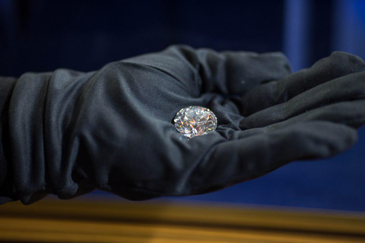 Презентация коллекции бриллиантов "Династия". Фото: пресс-служба АЛРОСА