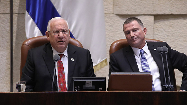 Edelstein (R) denounced incitement levied against the president (Photo: Yitzhak Harari, Knesset Spokesmanship)