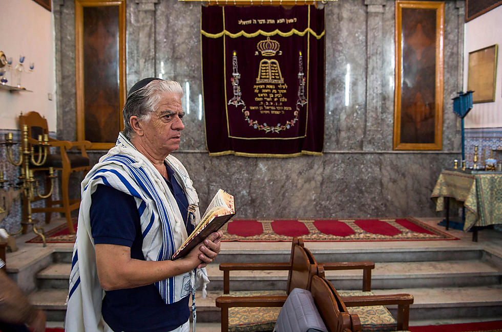 ביום כיפור יש מי שנשארים לישון בבית הכנסת (צילום: AFP) (צילום: AFP)