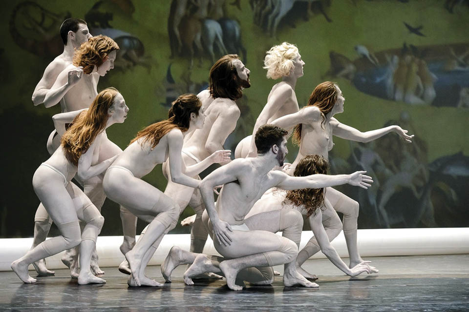 Сцена из балета "Сад земных наслаждений". Фото: Sylvie-Ann Pare
