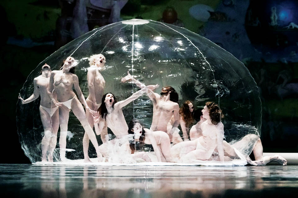 Сцена из балета "Сад земных наслаждений". Фото: Nicolas Ruel