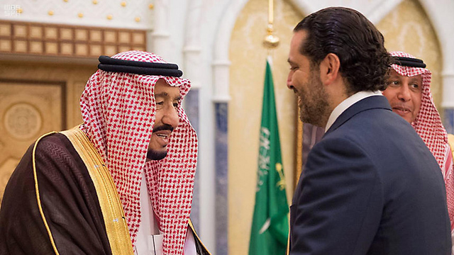 אל-חרירי, ראש ממשלת לבנון המתפטר, עם מלך סעודיה סלמאן (צילום: EPA) (צילום: EPA)