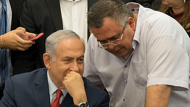 Prime Minister Netanyahu and MK David Bitan (Photo: Yoav Dudkevitch)