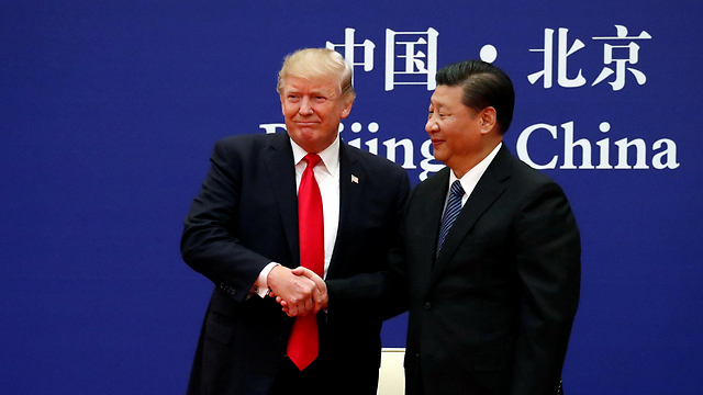 "אם ארה"ב לא תתקן את טעויותיה - היא תישא בתוצאות". טראמפ ונשיא סין שי ג'ינפינג (צילום: רויטרס) (צילום: רויטרס)