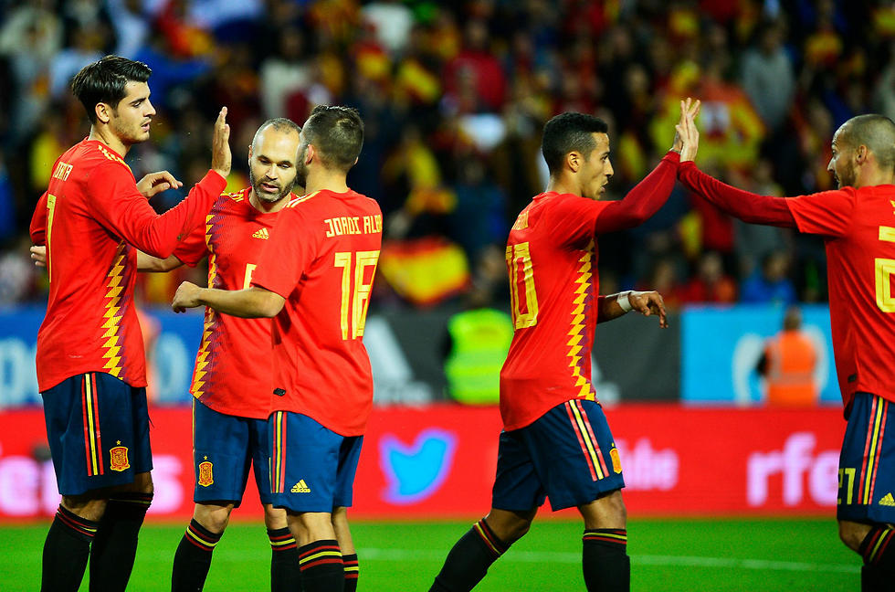 נבחרת ספרד אמורה לחזור בגדול (צילום: AFP) (צילום: AFP)