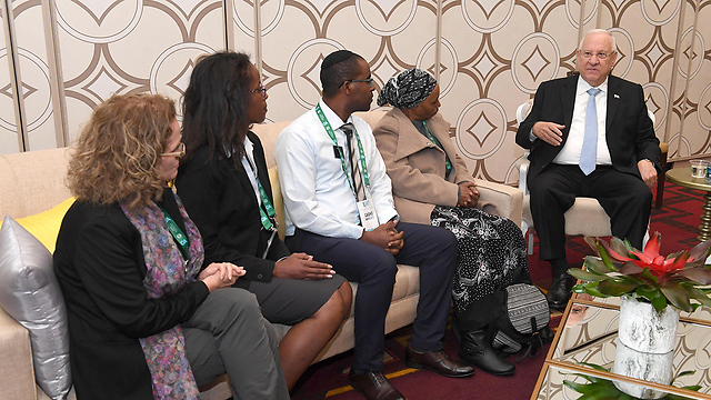 Mengistu family meets with Rivlin in Los Angeles (Photo: Mark Neiman/GPO)