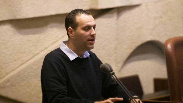   MK Miki Zohar (Likud) sponsoring the bill (Photo: Ohad Zwigenberg) 