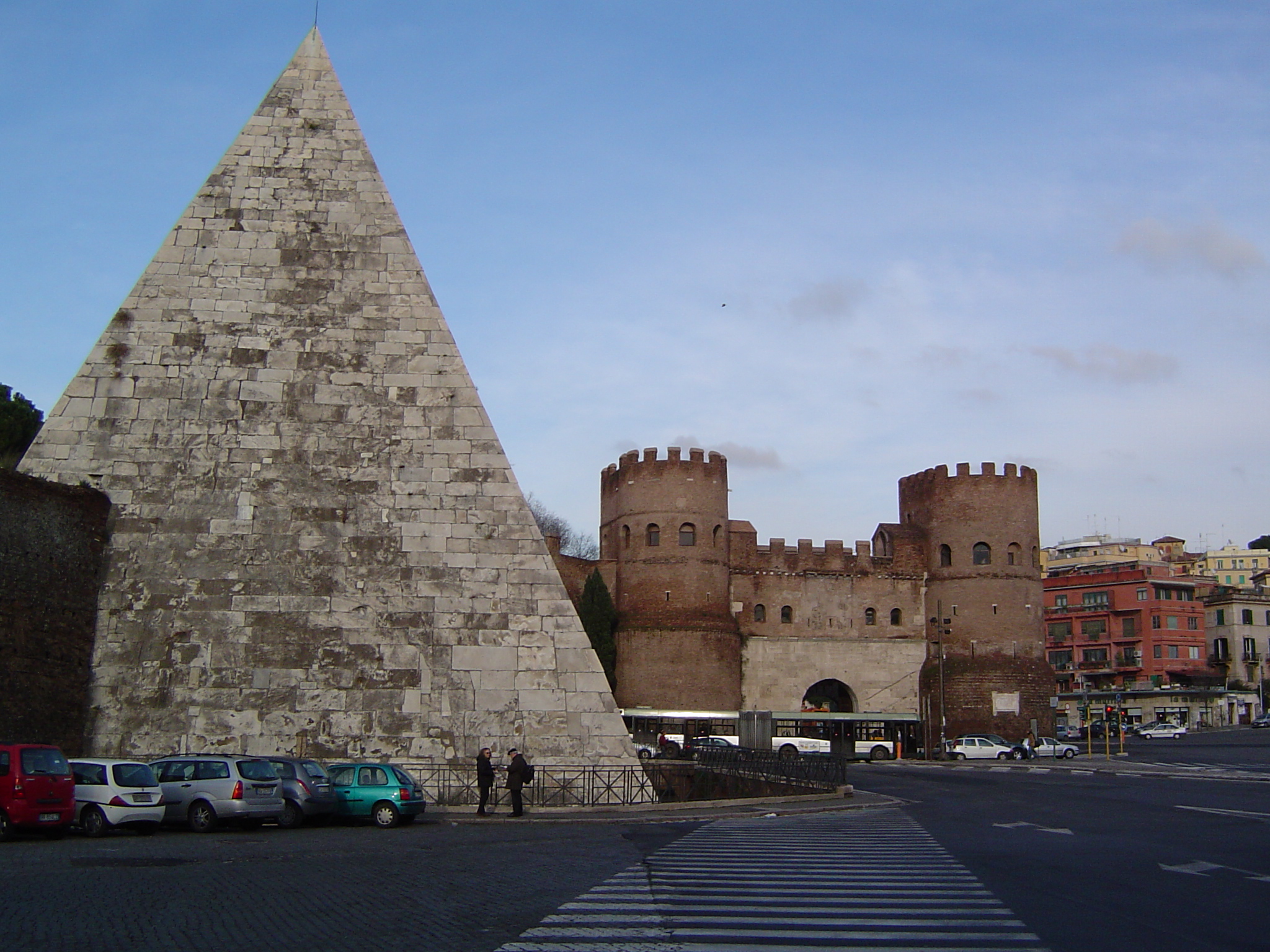 פירמידת קסטיוס: היחידה באירופה (צילום: RyanFreisling, ויקיפדיה) (צילום: RyanFreisling, ויקיפדיה)