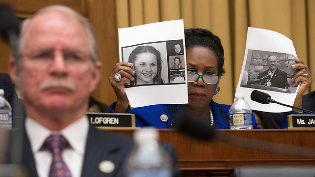 עדויות המתלוננות הגיעו שלשום לדיון בקונגרס (צילום: AFP) (צילום: AFP)