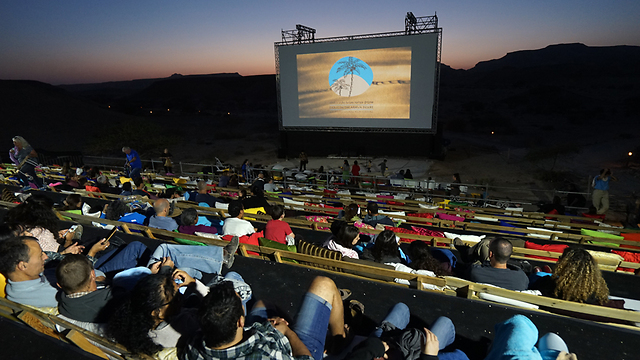 קולנוע במדבר. פסטיבל הערבה השישי ()