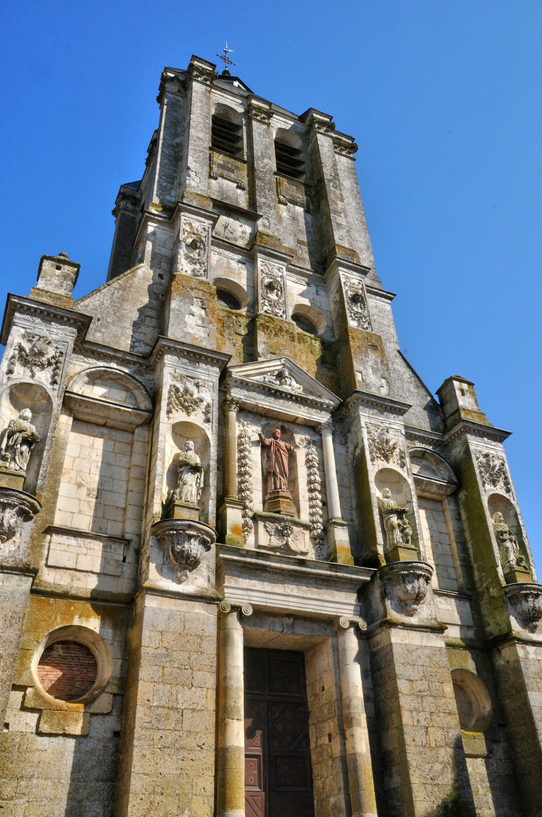 כנסייה עתיקה ומפוארת, בלן (צילום: Shutterstock) (צילום: Shutterstock)