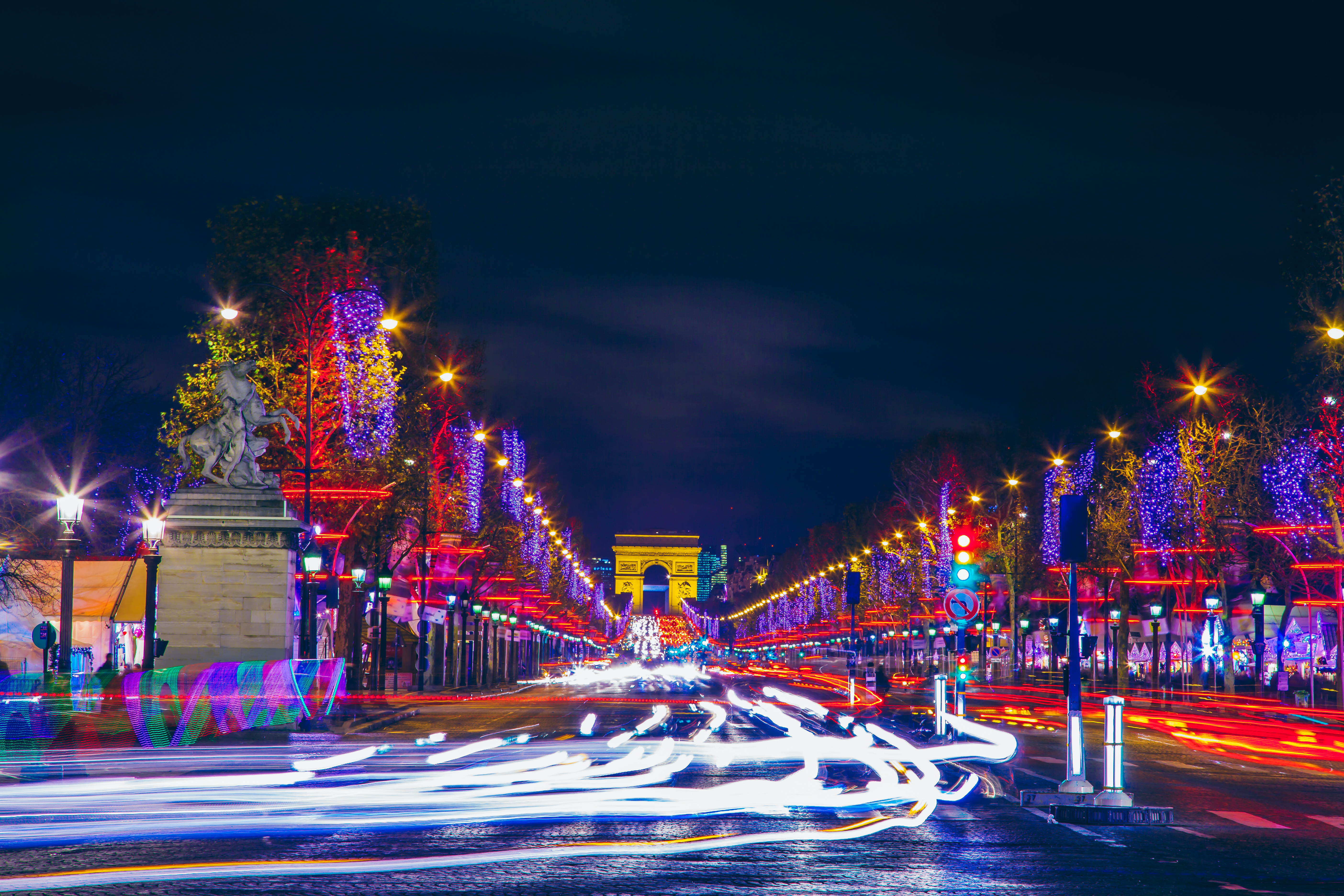 הכי רומנטי: עיר האורות המכופלים. פריז (istockphoto) (istockphoto)