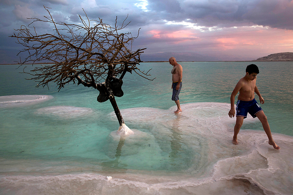 ים המלח ביום חורפי (צילום: EPA) (צילום: EPA)