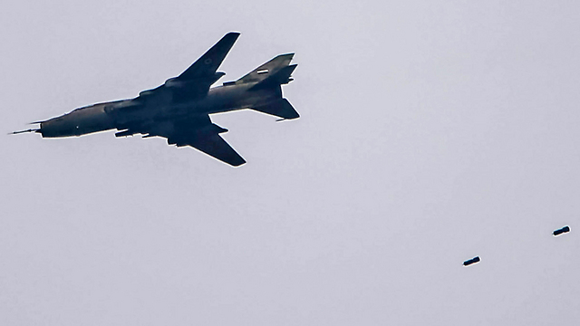 הפצצות אווירית בלתי פוסקות (צילום: AFP) (צילום: AFP)