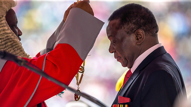 יורשו הנשיא אמרסון מננגגווה  (צילום: AFP) (צילום: AFP)