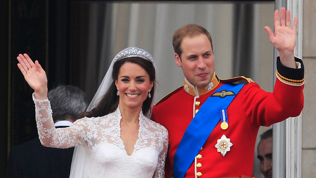 הנסיך וויליאם ביום חתונתו ב-2011 (צילום: AP) (צילום: AP)